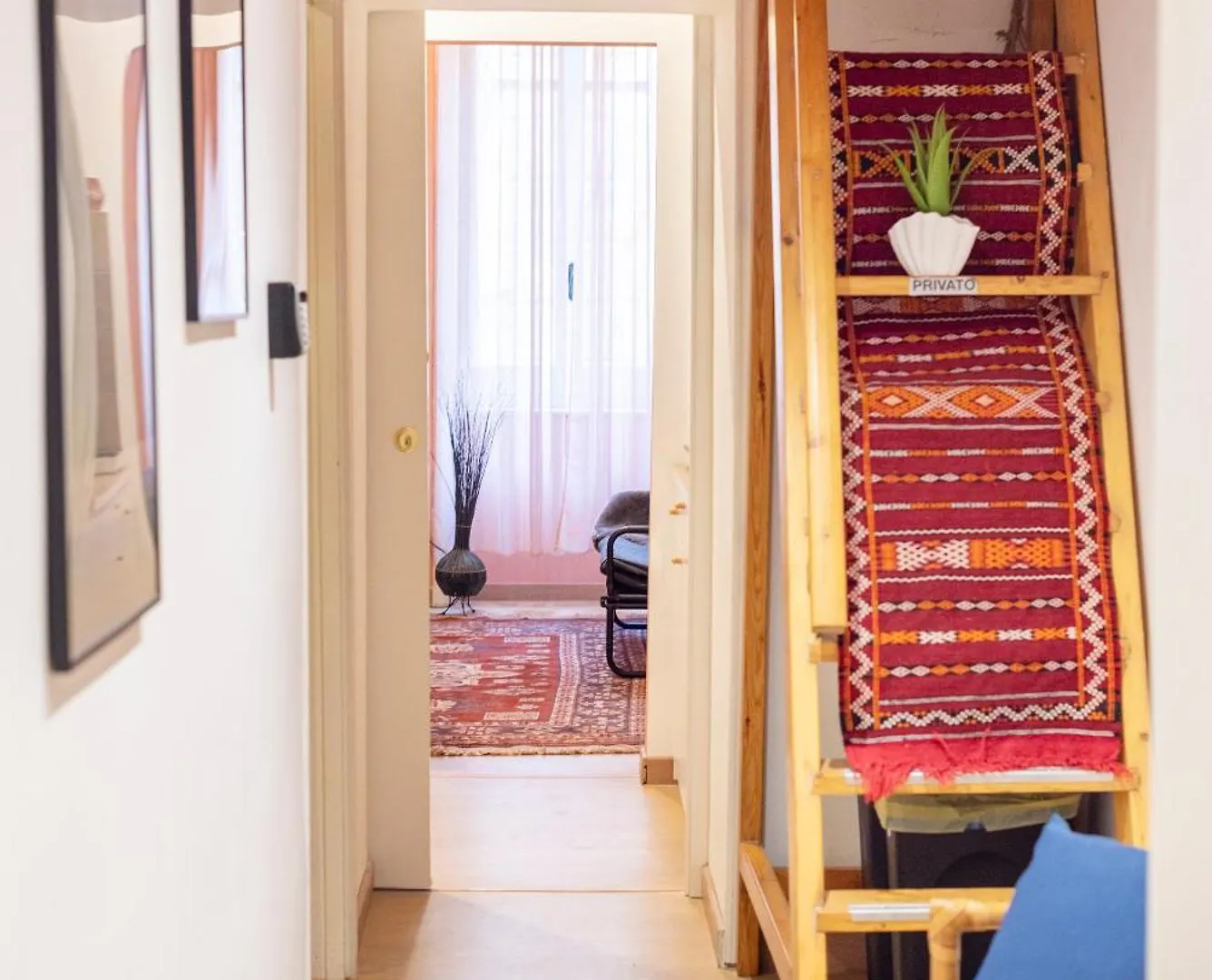 Homestay Residence Spaccanapoli - Locazione Turistica Italy