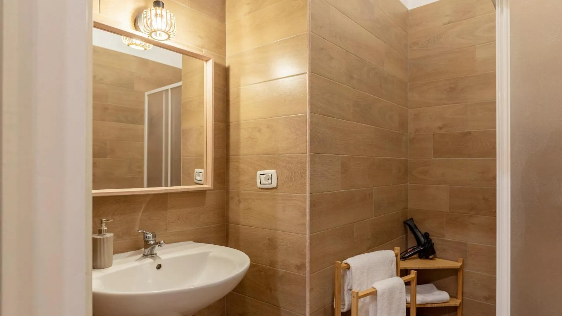 Residence Spaccanapoli - Locazione Turistica Naples