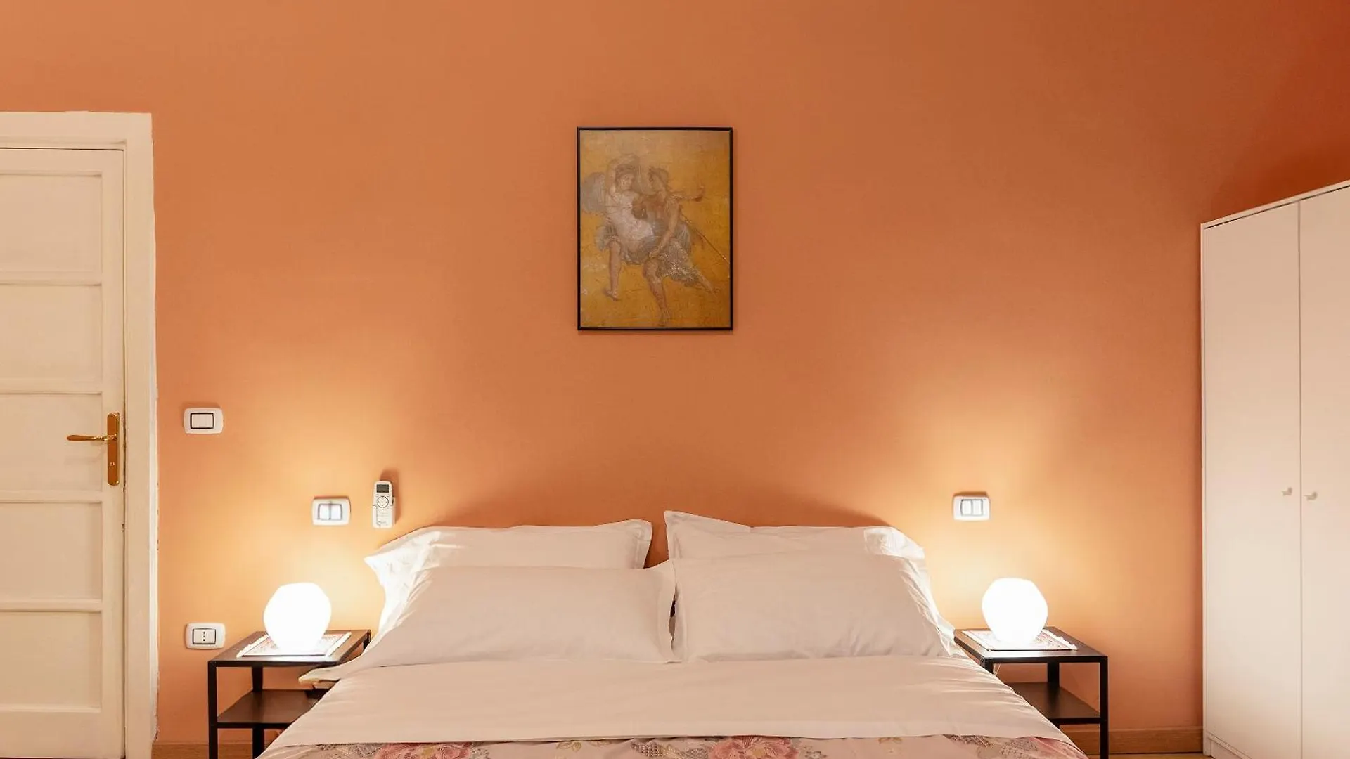 Residence Spaccanapoli - Locazione Turistica Homestay Naples