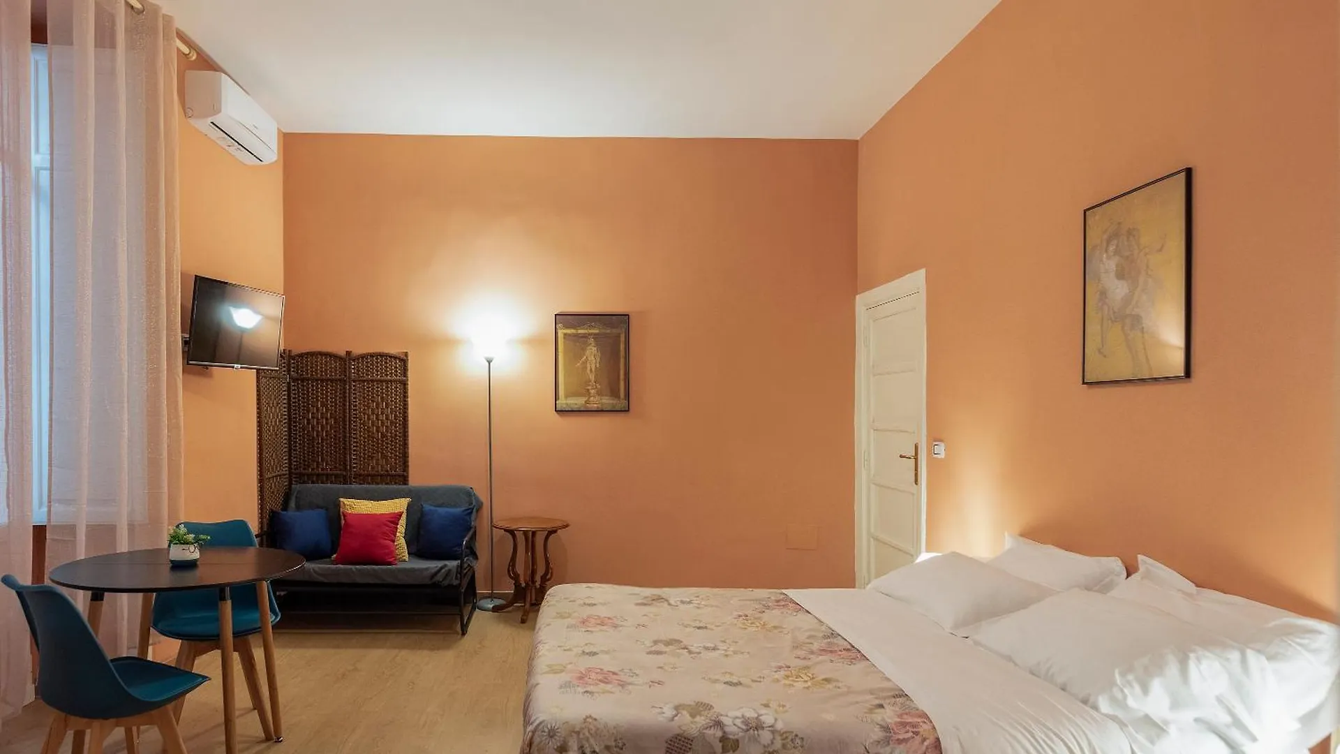 Residence Spaccanapoli - Locazione Turistica Naples