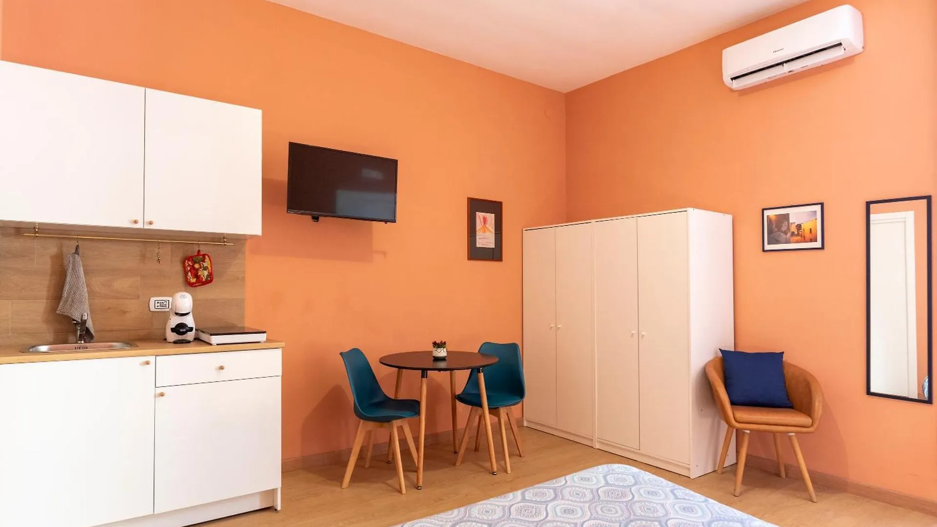 Residence Spaccanapoli - Locazione Turistica 0*, Neapel Italien