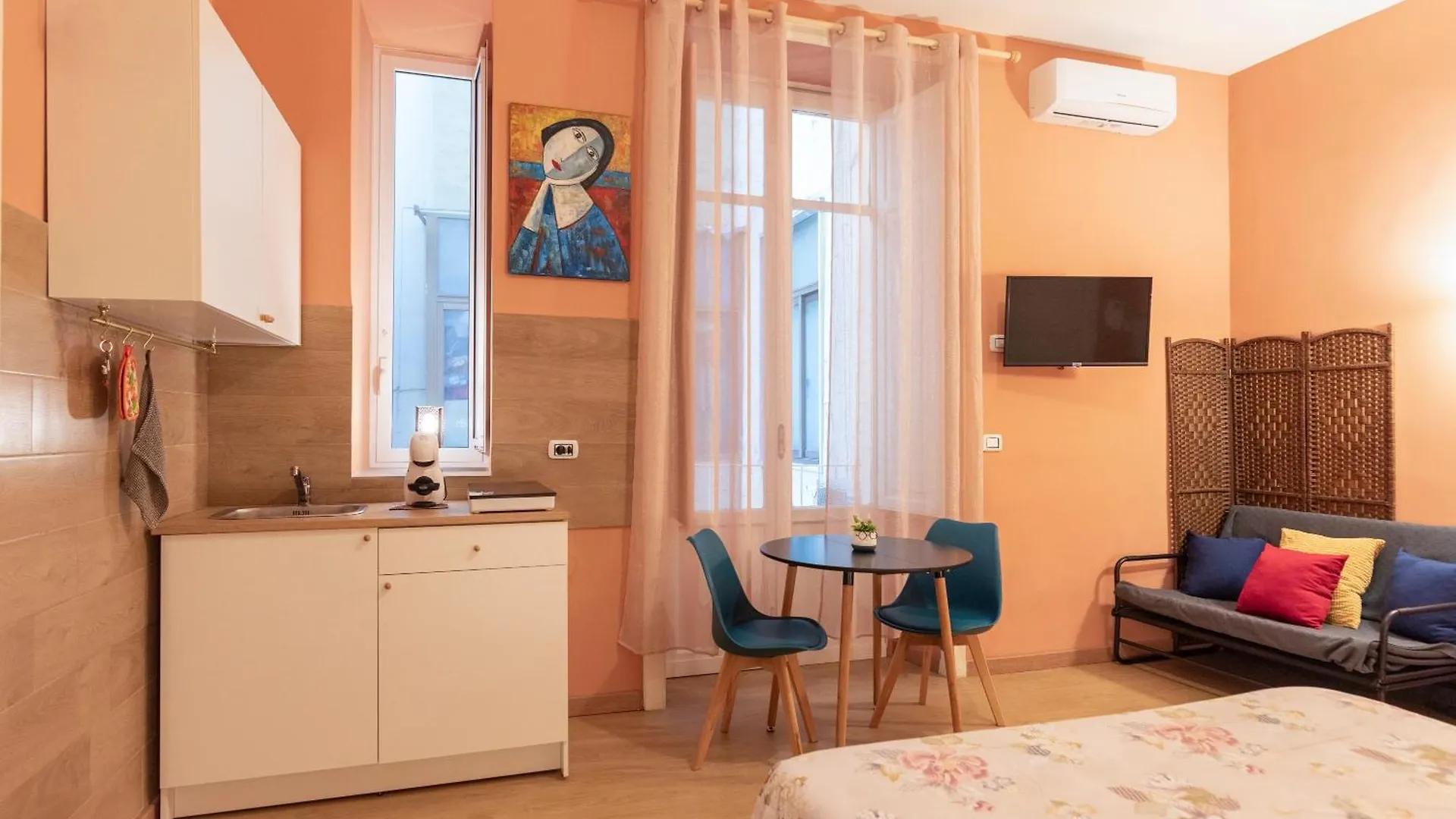 Residence Spaccanapoli - Locazione Turistica 0*, Naples